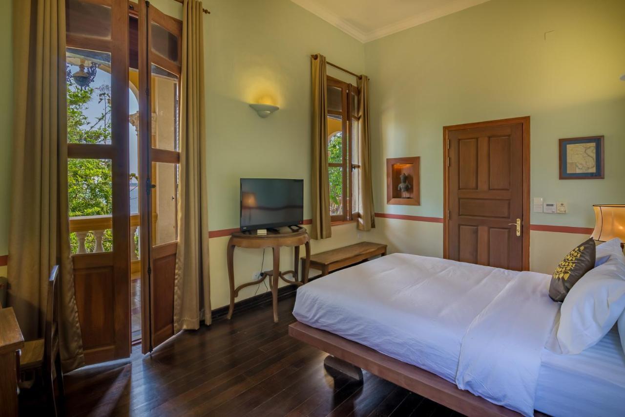 Le Relais De Chhlong Hotel Kratie Bagian luar foto