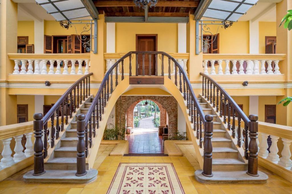 Le Relais De Chhlong Hotel Kratie Bagian luar foto