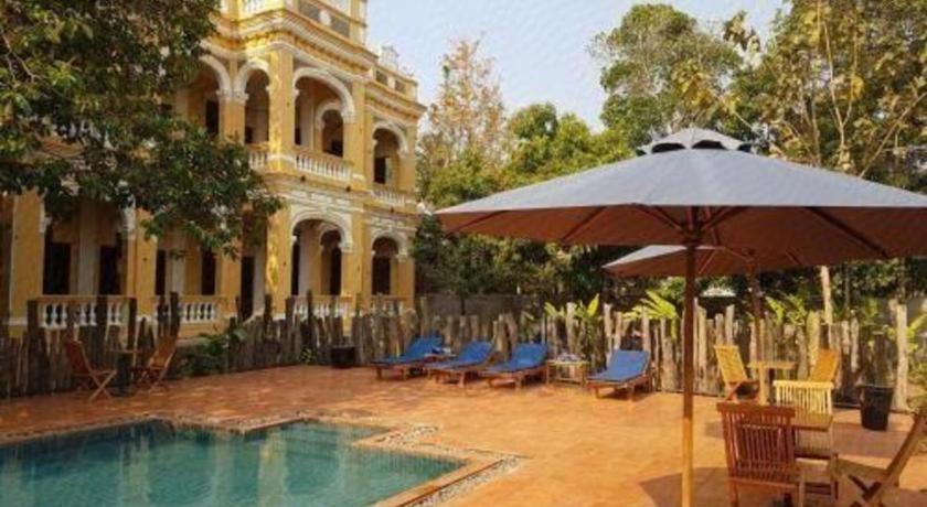 Le Relais De Chhlong Hotel Kratie Bagian luar foto