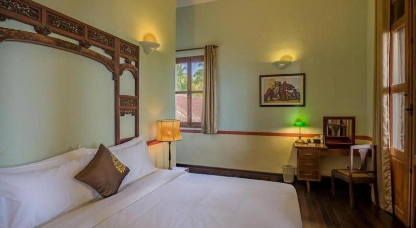 Le Relais De Chhlong Hotel Kratie Bagian luar foto