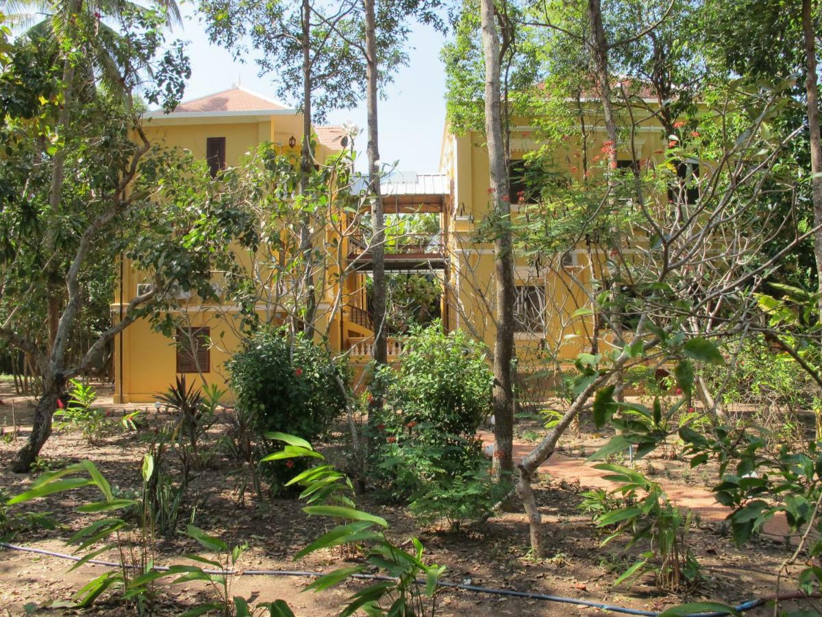 Le Relais De Chhlong Hotel Kratie Bagian luar foto